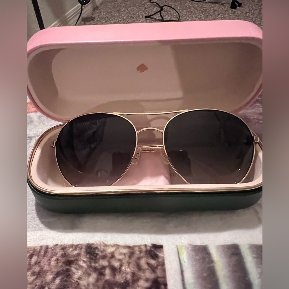 Like new !Kate spade aviators sunnies